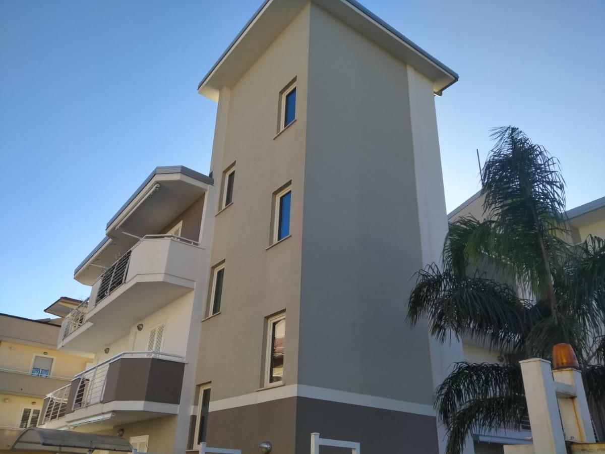 B&B White One San Prisco Екстер'єр фото