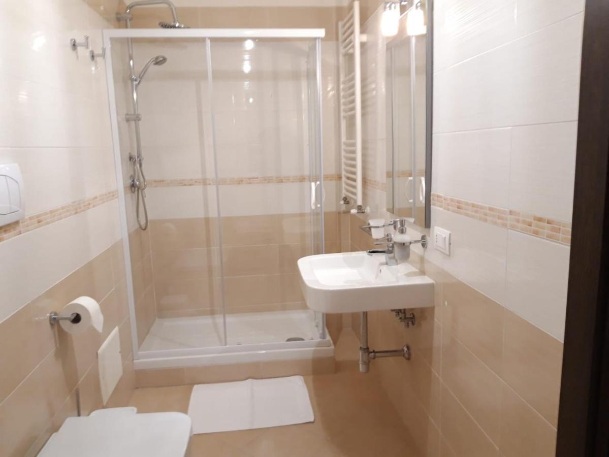 B&B White One San Prisco Екстер'єр фото
